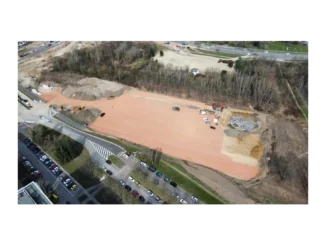 Nový Kaufland v Hradci Králové od HSF System