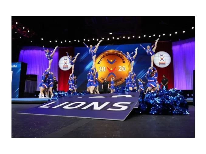 JNS Phoenix triumfuje na Mistrovství světa v cheerleadingu