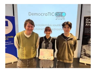 Úspěch studentů z Plzně v soutěži DemocraTICon