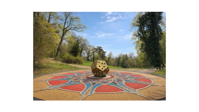 Labyrintárium: Oslava dne labyrintů v Loučeni