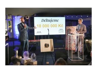Nadace Via uspořádala aukci a vybrala 10 milionů Kč